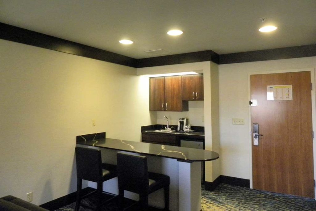 Ute Mountain Casino Hotel - Full Suites - Kitchenette